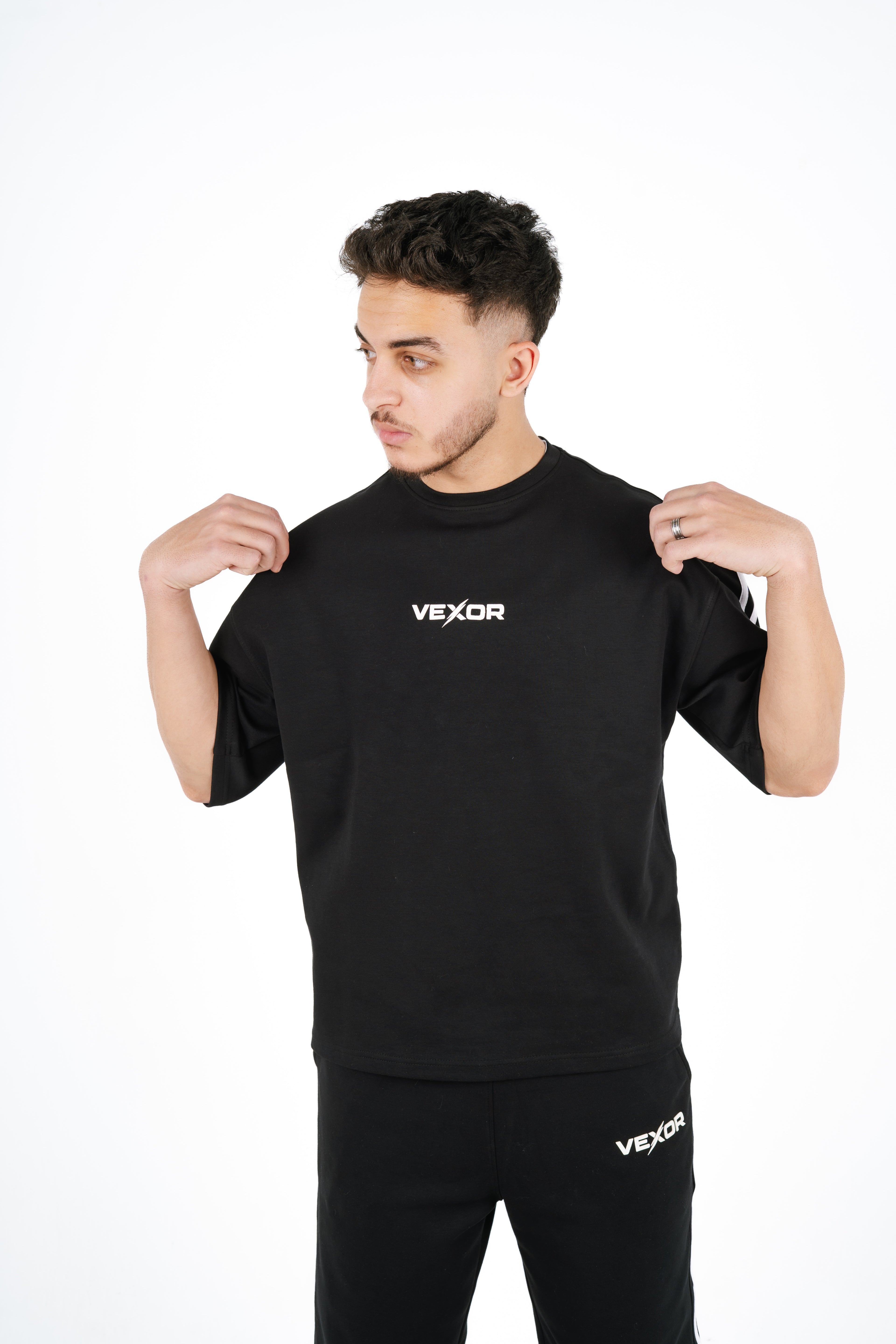 Boxy fit black T-shirt